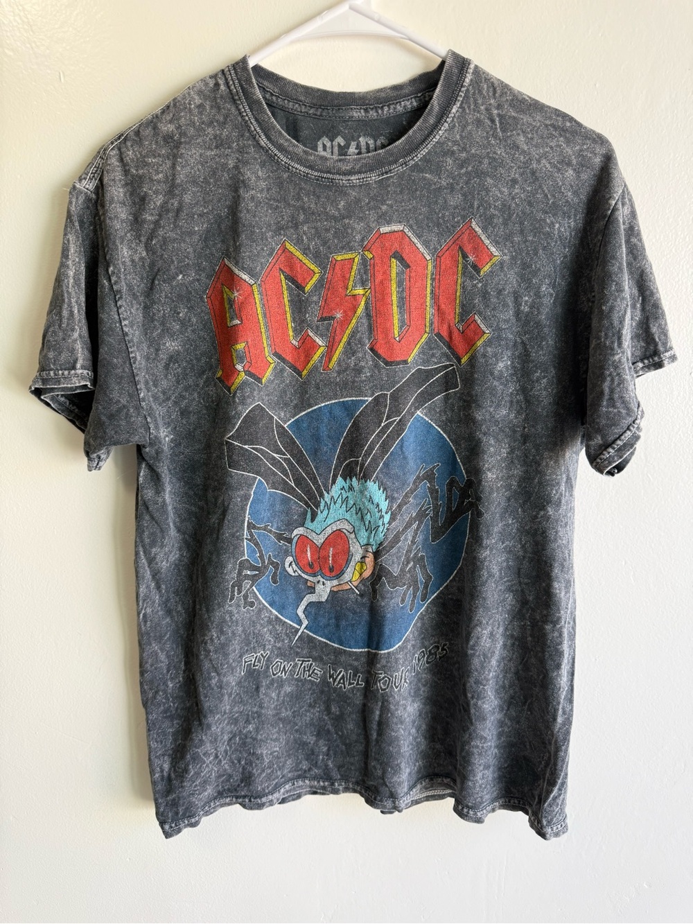 AC/DC Acid Wash Fly On the Wall 100% Cotton Tee Shirt size Small